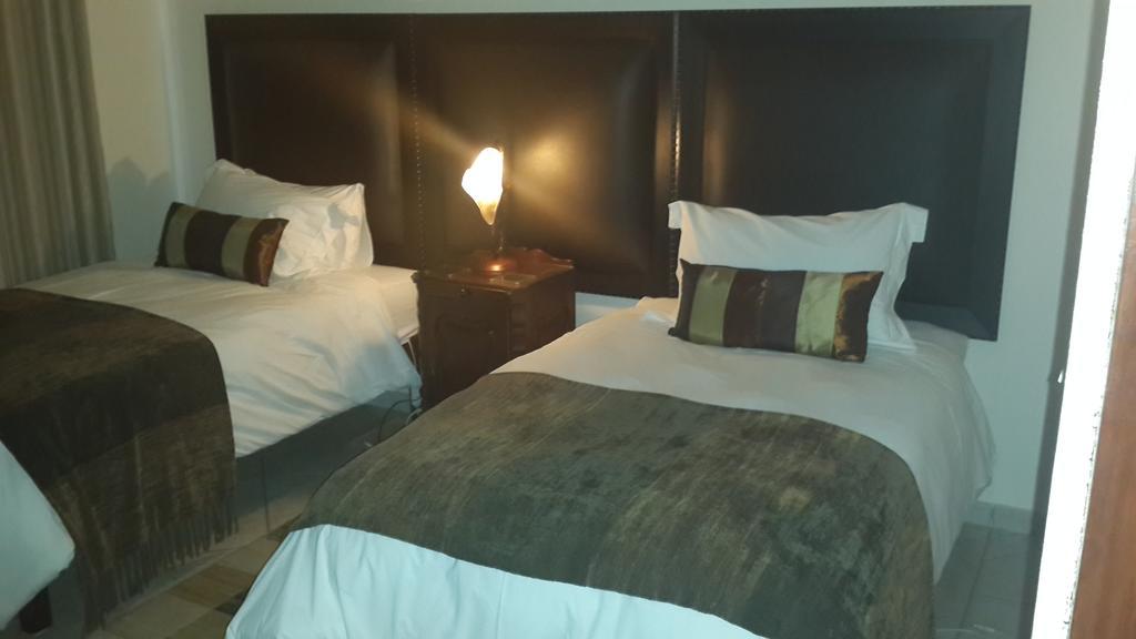 Magaliqua Guest House Noordheuwel Номер фото