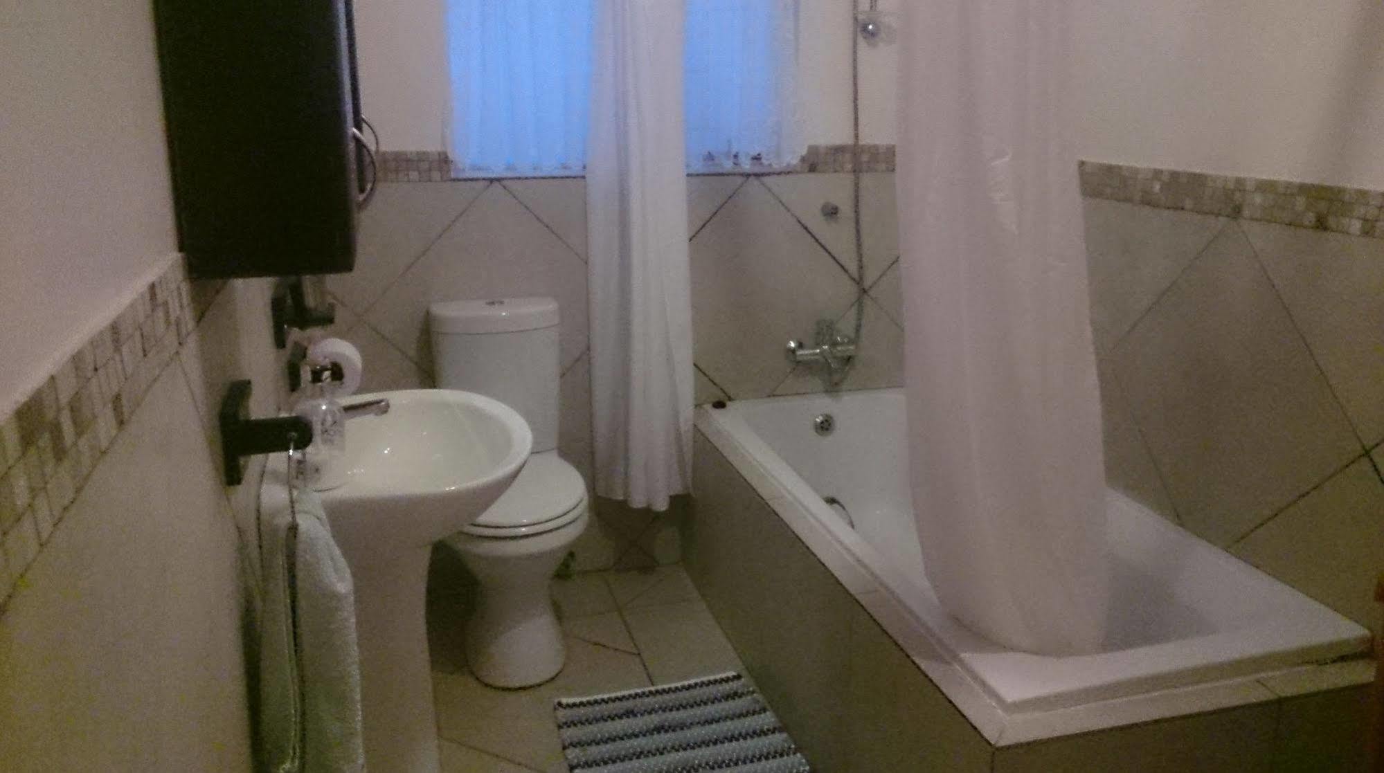 Magaliqua Guest House Noordheuwel Екстер'єр фото